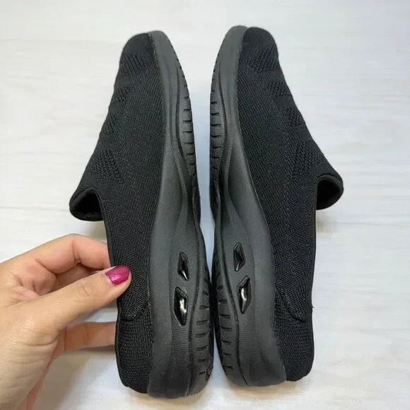 Skechers Relaxed Fit Commute Womens 8.5 Black Knit Slip On Mule Sneakers 44915W - Picture 3 of 10